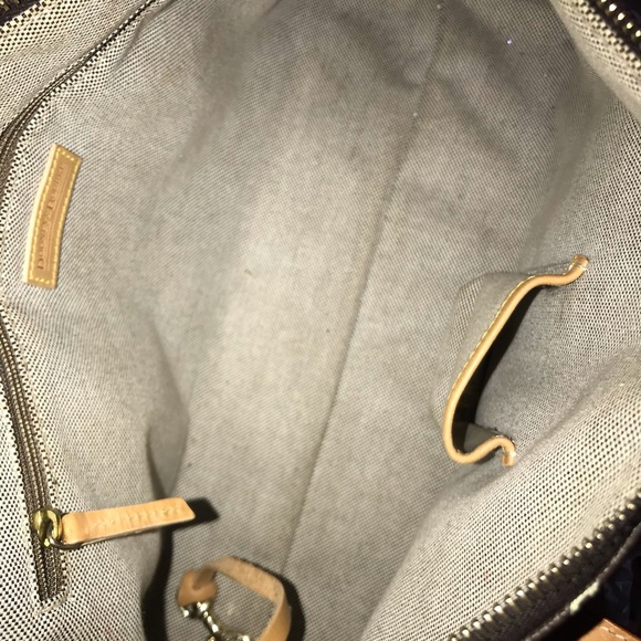 Dooney & Bourke purse - Picture 4 of 6